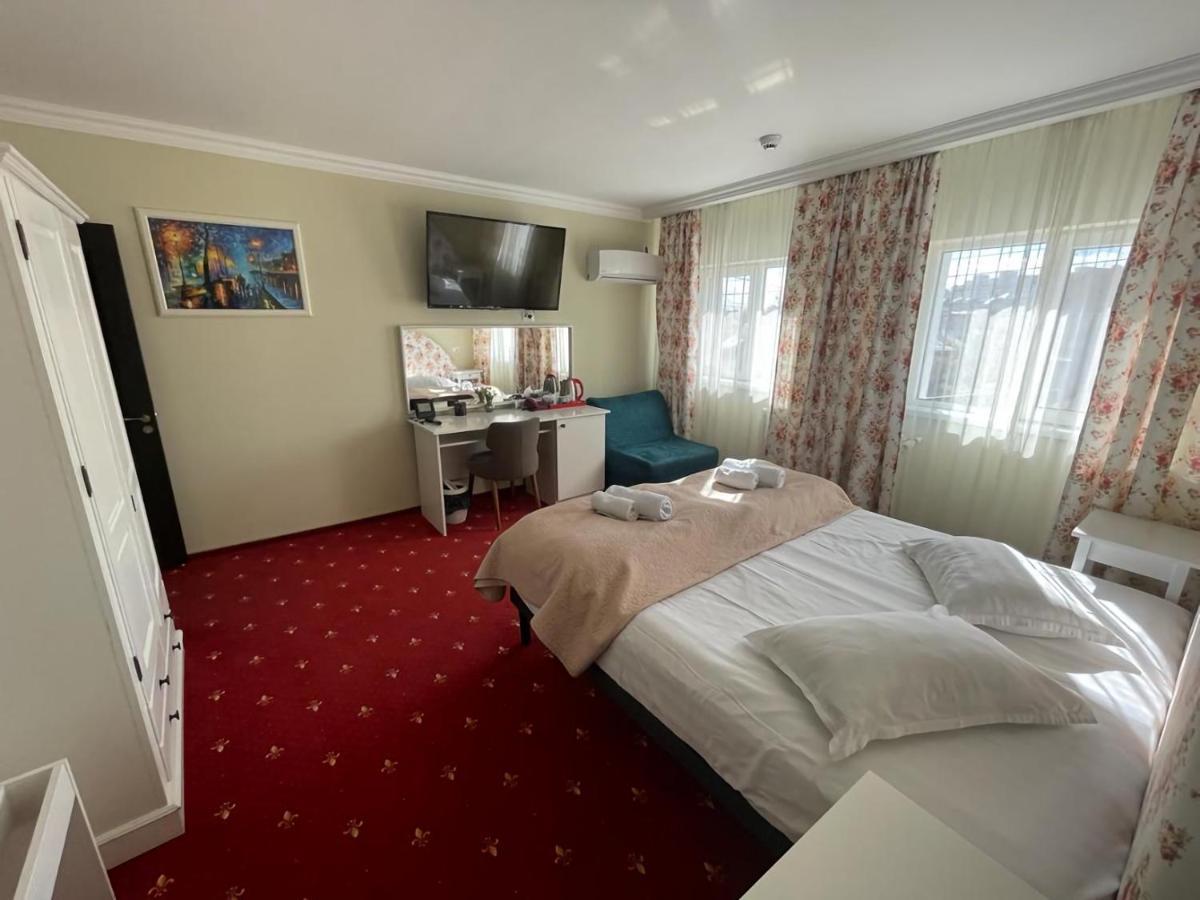 Casa Bucovineana Hotel Suceava Ngoại thất bức ảnh