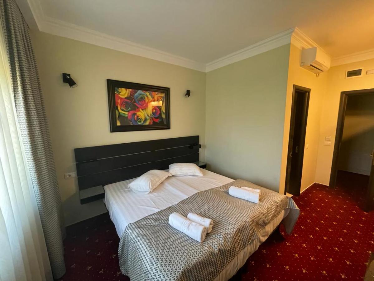 Casa Bucovineana Hotel Suceava Ngoại thất bức ảnh