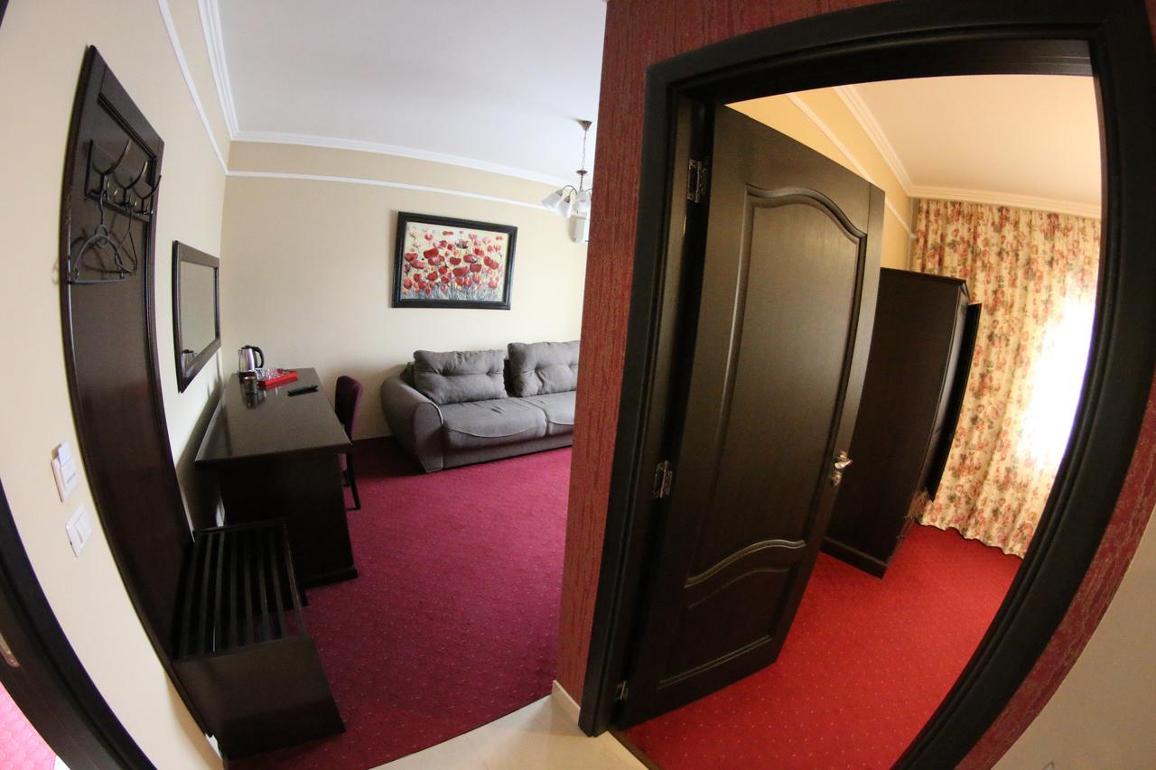 Casa Bucovineana Hotel Suceava Ngoại thất bức ảnh