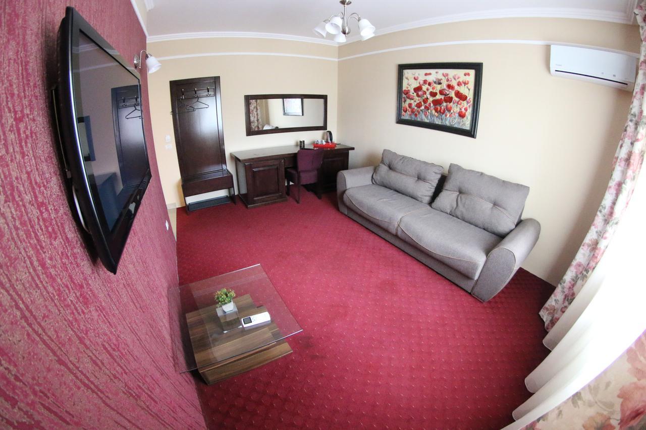 Casa Bucovineana Hotel Suceava Ngoại thất bức ảnh