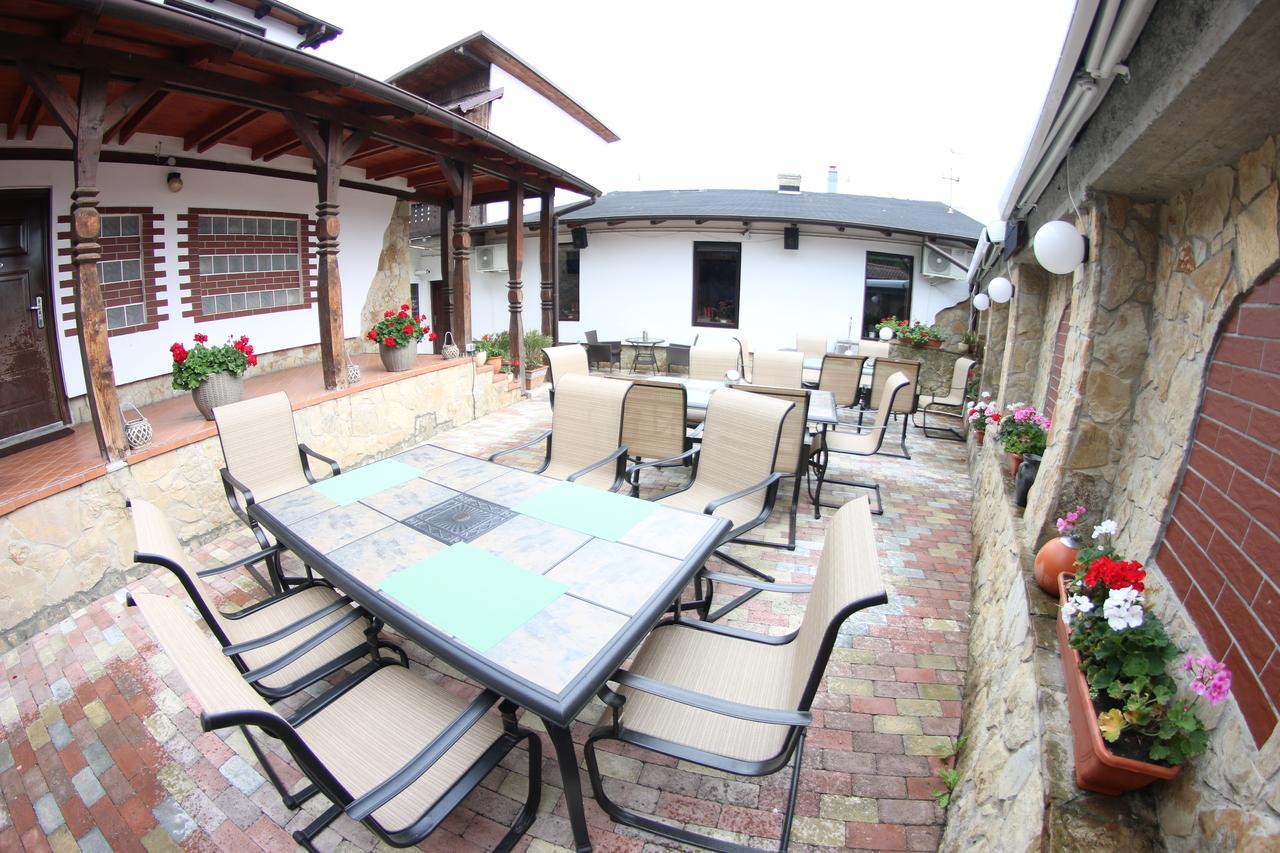 Casa Bucovineana Hotel Suceava Ngoại thất bức ảnh