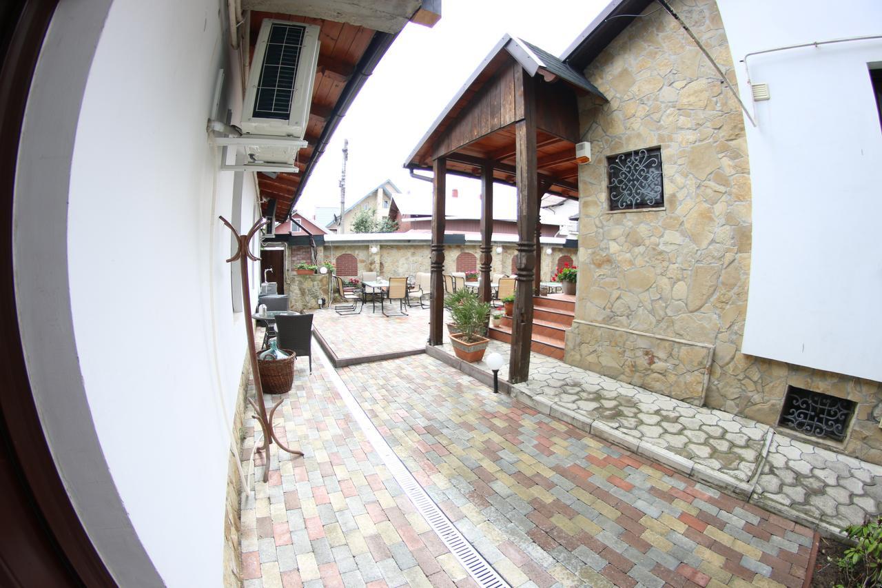 Casa Bucovineana Hotel Suceava Ngoại thất bức ảnh