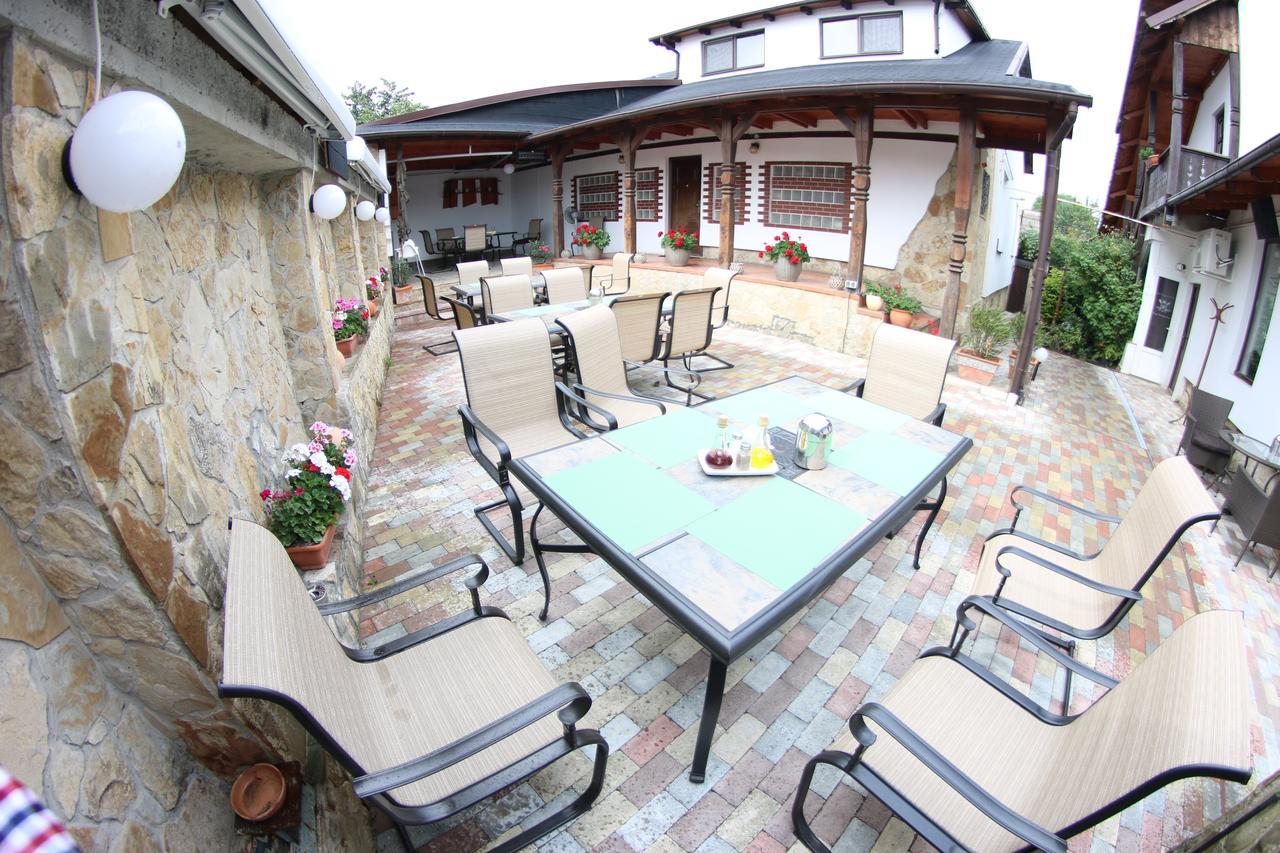 Casa Bucovineana Hotel Suceava Ngoại thất bức ảnh