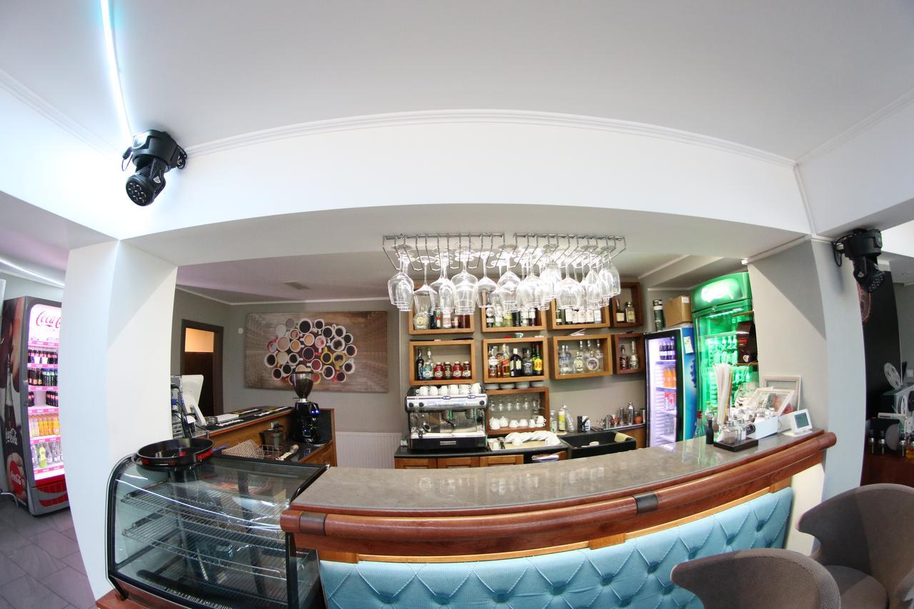 Casa Bucovineana Hotel Suceava Ngoại thất bức ảnh