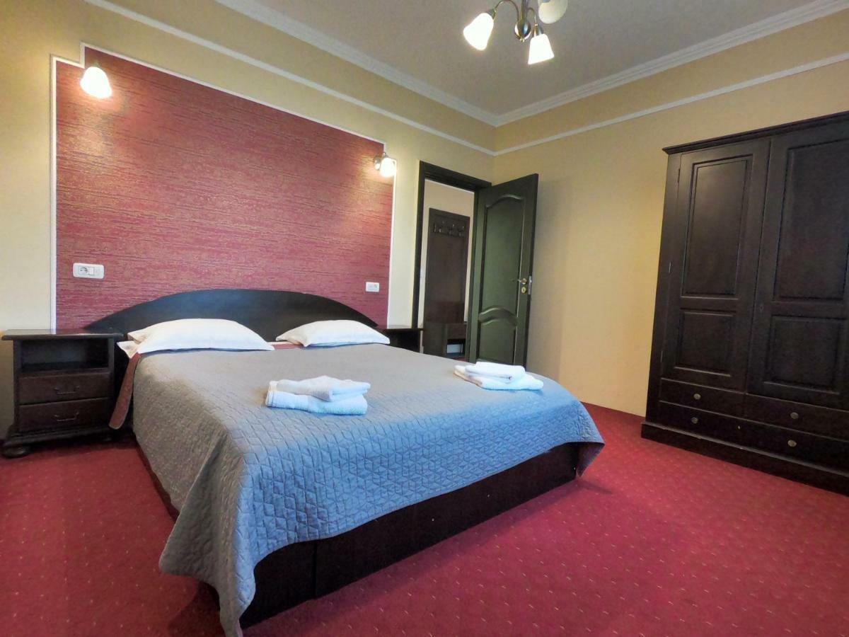 Casa Bucovineana Hotel Suceava Ngoại thất bức ảnh