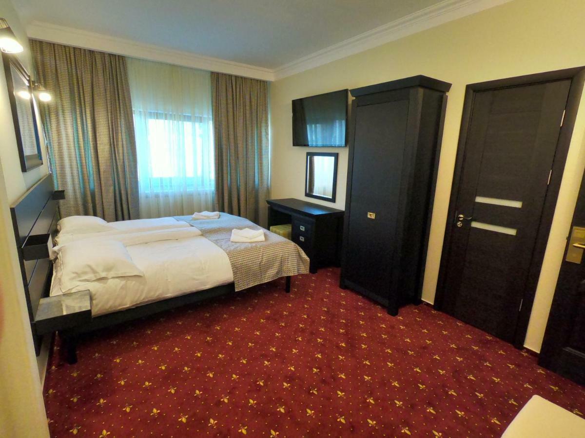 Casa Bucovineana Hotel Suceava Ngoại thất bức ảnh