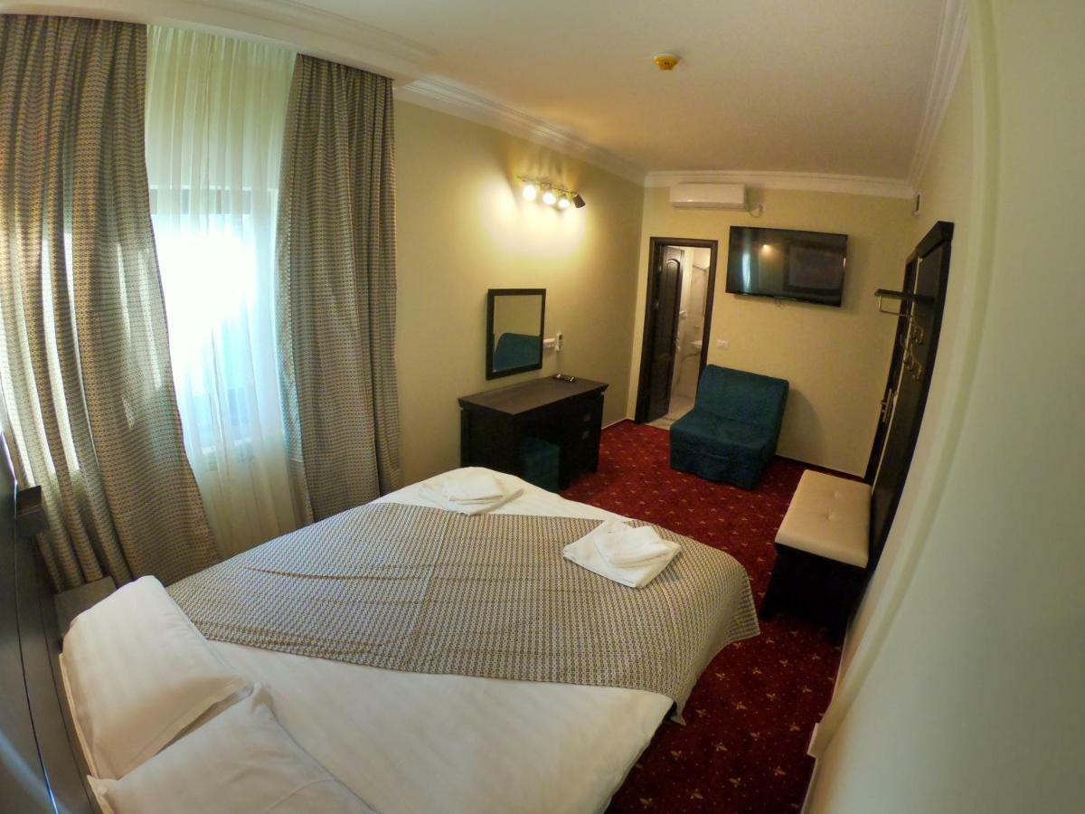 Casa Bucovineana Hotel Suceava Ngoại thất bức ảnh